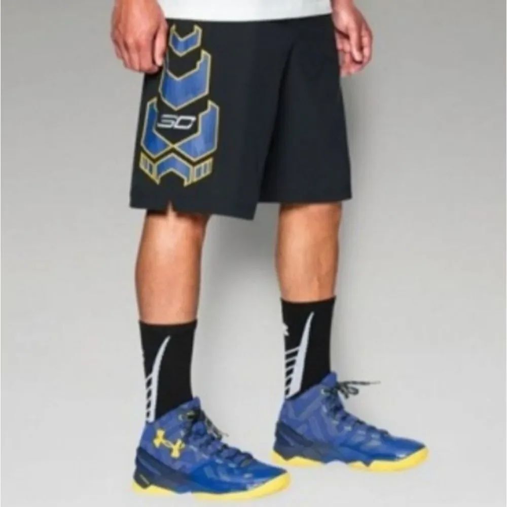 UNDER ARMOUR LACE UP CLOSURE MEN'S HIGH TOP SNEAKER